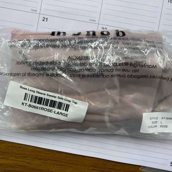 New Mono B Long Sleeve Side Swoop Crop Top Color Rose Size Large - Picture 10 of 10